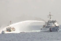 Mỹ lên án tàu Trung Quốc đâm tàu Việt Nam