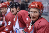 Ông Putin trượt băng điệu nghệ