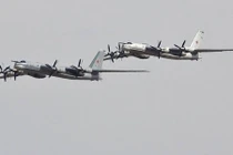 Chiến đấu cơ Nga thử phản ứng phòng không của Mỹ?