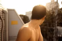 “Trai bao” Sài Gòn hùng hục đi khách ... thu nhập 25 triệu/tháng