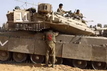 Israel tái khởi động hoạt động quân sự ở Dải Gaza