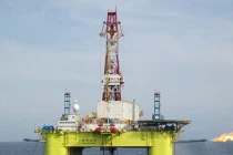 Soi giàn khoan thứ 2 TQ ngang ngược đưa vào Biển Đông