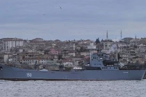 Chiến hạm Nga tiến vào Biển Đen tăng lực lượng cho Crimea?