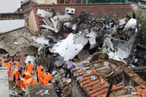 Ảnh hiện trường thảm khốc máy bay ATR72 Đài Loan gặp nạn