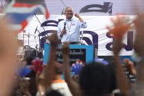 Thái Lan ban hành lệnh bắt giữ 19 thủ lĩnh biểu tình 