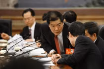 Trung Quốc không cất nhắc quan chức có vợ/con ở nước ngoài