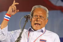 Thủ lĩnh biểu tình Thái Lan chế giễu tình trạng khẩn cấp