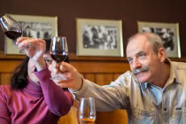 Ghé thăm nơi sản xuất rượu vang trứ danh ở Crimea