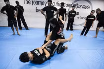 Soi gái trẻ Ấn Độ học võ chống hiếp dâm qua ảnh