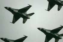 Tiêm kích Mỹ tập trận lớn gần Ukraine