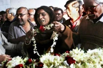 Thiếu nữ bị hiếp dâm 2 lần rồi thiêu sống