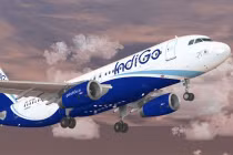 Máy bay chở khách Ấn Độ cháy bánh khi hạ cánh