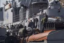 Tự vệ thân Nga ở Crimea bắt giữ 3 tàu chiến Ukraine