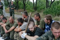 Dân quân Donetsk trả tự do 15 tù binh Kiev