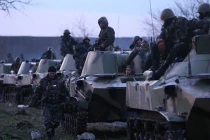 Đoàn quân hùng hậu Ukraine rầm rập tiến vào Slaviansk