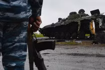 Tình nguyện viên Kiev bị bao vây tính lật đổ chính phủ