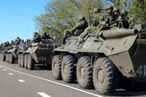 NATO: Nga sẽ lấy cớ sứ mệnh nhân đạo để đánh Ukraine?