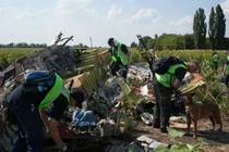 Ngừng tìm kiếm nạn nhân MH17 vì an ninh xấu đi