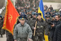 Binh sĩ Ukraine ở Crimea được phép sử dụng vũ khí