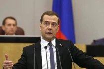 Thủ tướng Nga “kể khổ” sau vụ sáp nhập Crimea