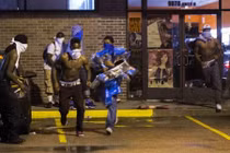 Một thành phố Mỹ ban hành lệnh giới nghiêm do bạo loạn