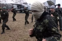 Tự vệ Donetsk trục xuất 150 lính vệ binh quốc gia