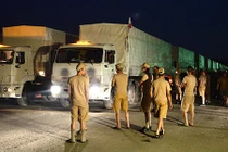 Đoàn xe cứu trợ nhân đạo Nga khởi hành tới đông Ukraine