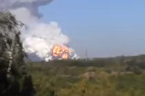 Tên lửa Ukraine oanh tạc nhà máy sản xuất đạn Donetsk?