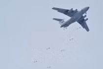 Lính dù Nga tập trận lớn nhất trong vòng 20 năm