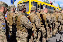 Cảnh sát Quốc gia Ukraine sử dụng tội phạm hình sự