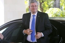 Sau Mỹ, Canada "đóng băng" hợp tác quân sự với Nga