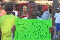 Lãnh đạo ly khai Ukraine từ chức sang Mỹ biểu tình?