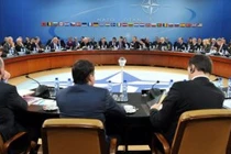 NATO “bất lực” hoàn toàn trước Nga trong khủng hoảng Ukraine
