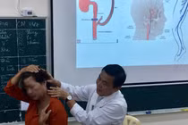 Bệnh nhân suýt vỡ túi phình động mạch gây tử vong vẫn chẩn đoán tiền đình