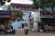 Con của sản phụ tử vong bất thường ở Huế cũng không qua khỏi