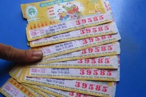 Lão nông mỗi ngày mua 1.000 vé số “xây mộng” đại gia