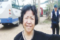 Đưa “người chống đối” thăm lại Trường Sa