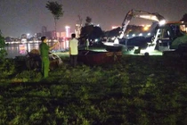 Thu giữ 5 tàu thuyền nghi đánh bắt cá trái phép tại hồ Tây