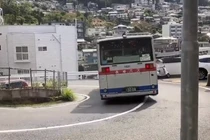 Màn vào cua đỉnh cao như lập trình của tài xế xe buýt ở Nhật Bản