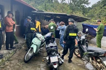 Xác nữ giới trong căn nhà vắng và khoản tiền lớn dưới đệm giường