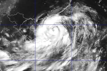 Bão số 7 phức tạp, Quảng Ninh-Hải Phòng mưa gió lớn