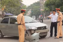Ba bộ đồng tình... phạt xe không chính chủ!