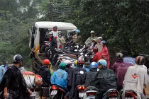 Hà Nội ngập và những “vị cứu tinh tức thời“