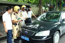 Xe biển xanh vào “tầm ngắm” của CSGT