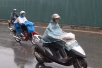 Miền Bắc mưa đón đợt không khí lạnh đầu mùa