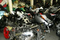 Thu giữ hàng trăm mô tô “khủng” nhập lậu