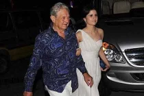 Các bóng hồng trong đời “đối thủ của bầu Đức“