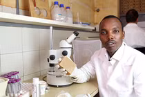 Độc đáo xà phòng chống muỗi đốt tại châu Phi