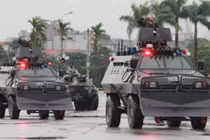 Soi trang bị trên xe bọc thép “dị hình” của CS cơ động VN