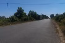 Bạn trai chạy báo CA, thiếu nữ bị hiếp dâm tập thể đến ngất